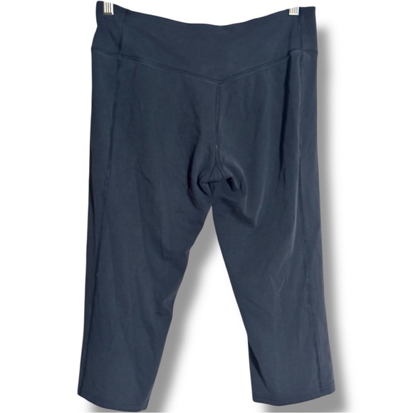 Nike Black Dri Fit Wide-Leg Capri Yoga Workout Pants - Picture 7 of 11